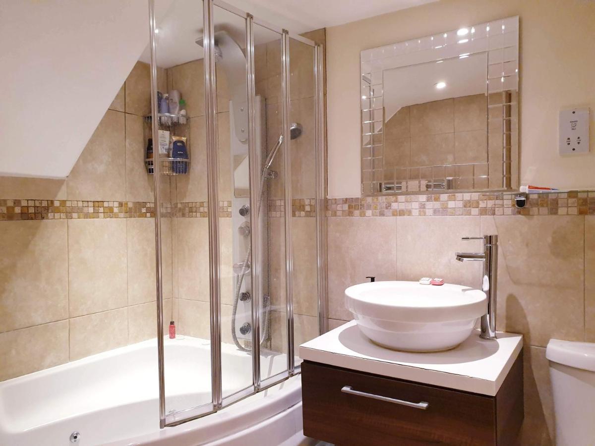 Cozy Muswell Hill 1-Bedroom Flat London Exteriör bild